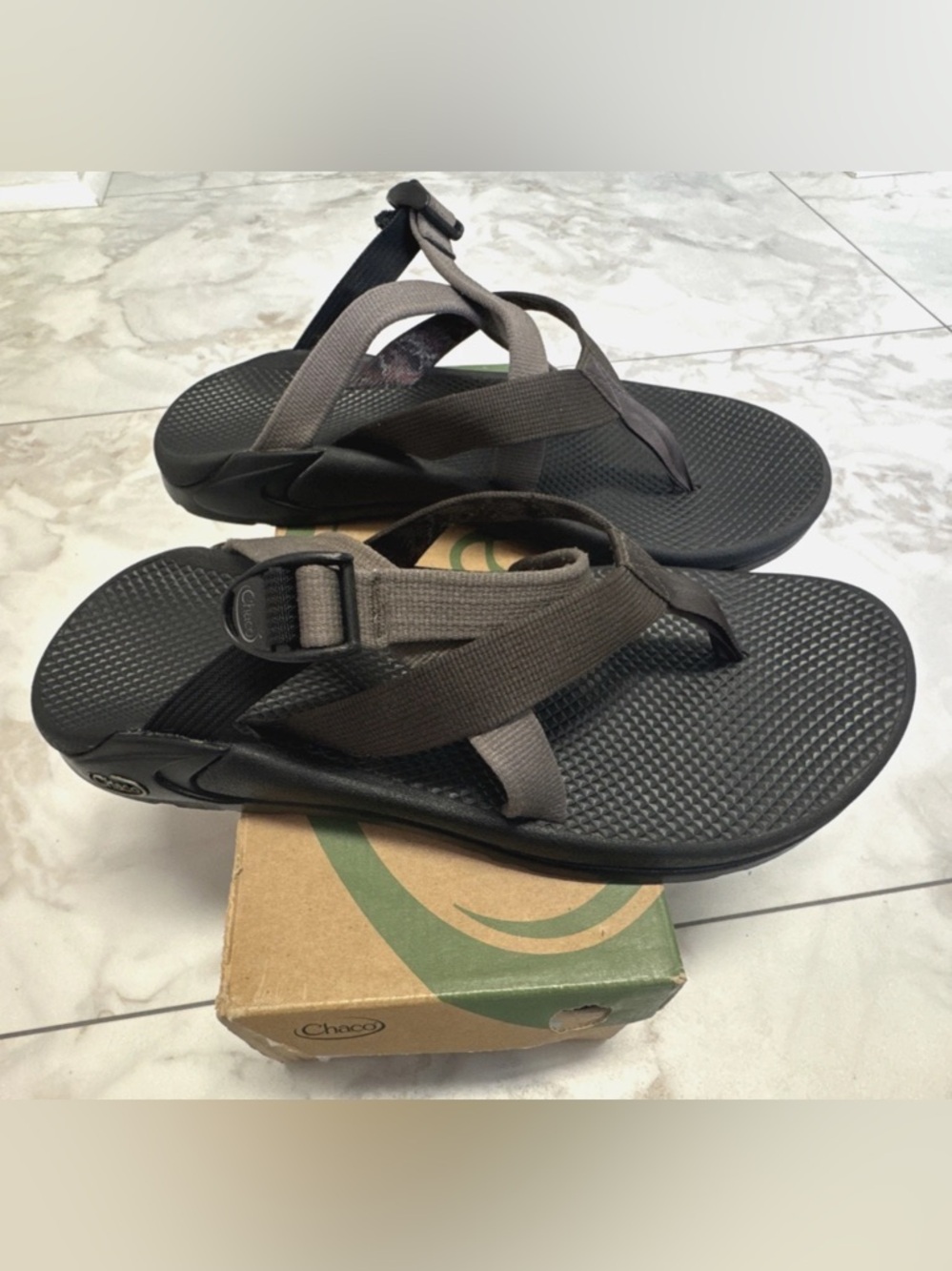 Chaco Hipthong 2 Sandals Mens 13 Ecothread Hiking Knight Adjustable with Box